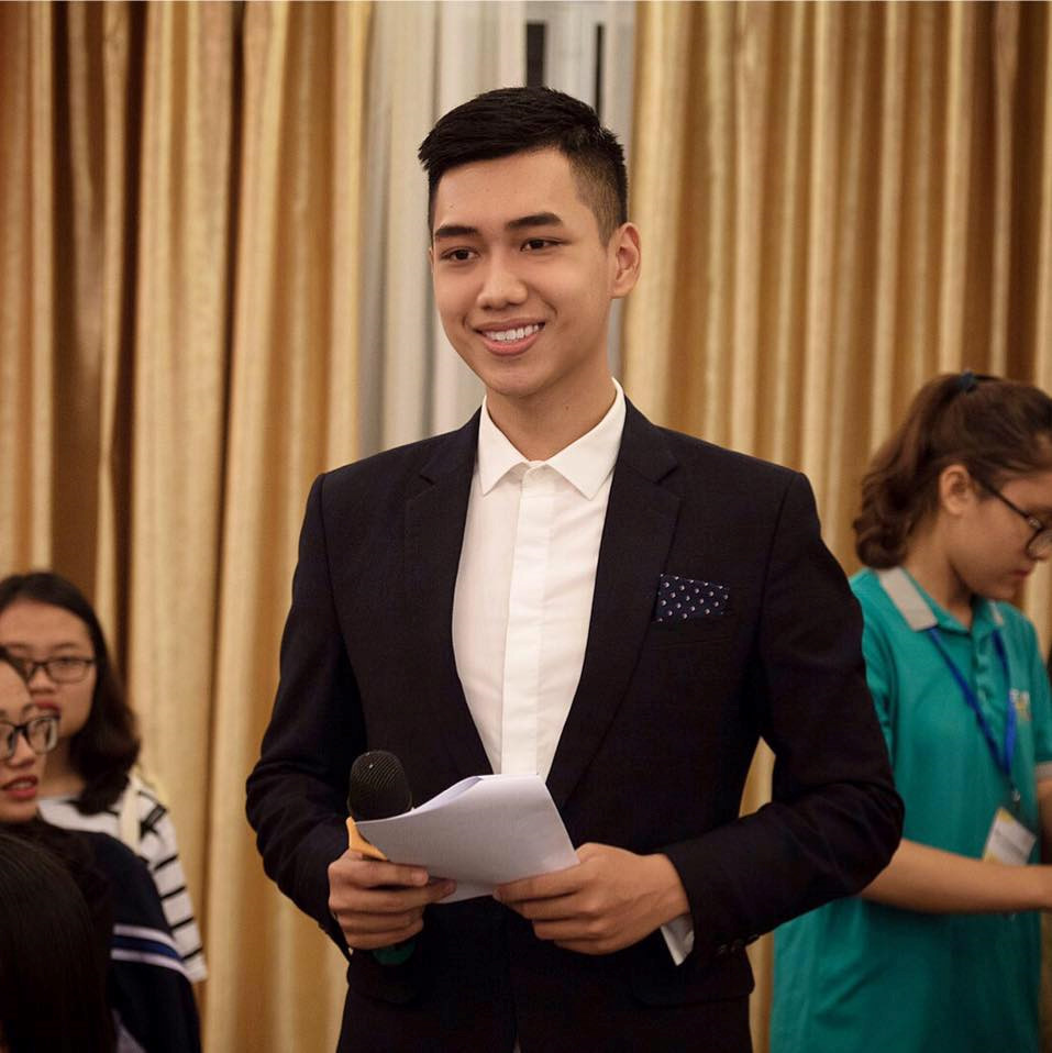 tiếng đức là dẫn chương trình, biên tập viên