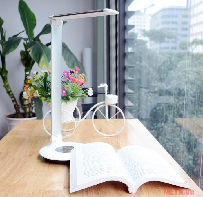 đèn học chống cận cho bé
