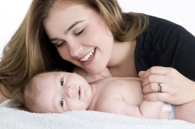 Bí quyết chăm sóc da sau sinh an toàn hiệu quả cho mẹ